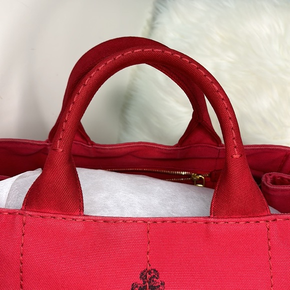💯% Authentic PRADA CANAPA - Picture 13 of 17